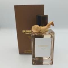 未使用品】バーバリー シグネチャー ハイティー オードパルファム