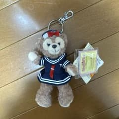 香港ディズニー限定 シェリーメイキーホルダー - メルカリ