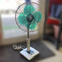 希少】昭和レトロ 東芝 扇風機 4枚羽 アンティーク ジャンク - メルカリ