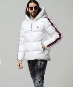 モンクレール ダウンジャケット ホワイト 白 アウター アームライン