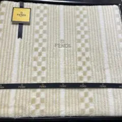 2026年最新】Fendi タオルケットの人気アイテム - メルカリ