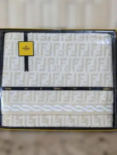 2026年最新】fendi ブランケットの人気アイテム - メルカリ