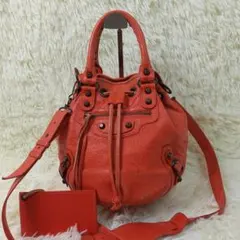 2026年最新】ミニ ポンポン バレンシアガの人気アイテム - メルカリ