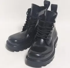 2026年最新】BOTTEGA VENETA STRIDE の人気アイテム - メルカリ