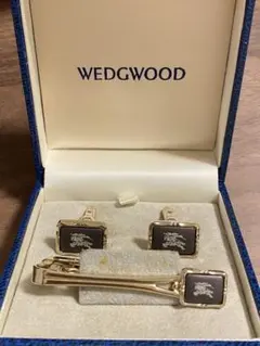 2026年最新】ネクタイピン カフス バーバリーの人気アイテム - メルカリ