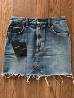 2026年最新】Saint Laurent ミニスカートの人気アイテム - メルカリ
