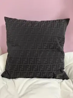 2026年最新】クッション フェンディの人気アイテム - メルカリ