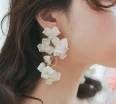 2026年最新】coussinet イヤリングの人気アイテム - メルカリ