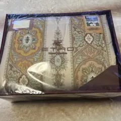 2026年最新】エトロ 羽毛 肌掛け 布団の人気アイテム - メルカリ