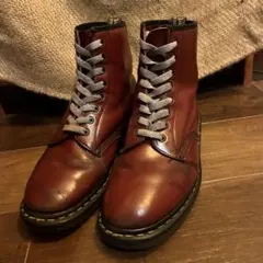 2026年最新】英国製 UK6 ドクターマーチンの人気アイテム - メルカリ
