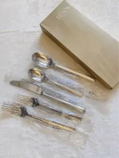 2026年最新】ホワイトハウス御用達の人気アイテム - メルカリ