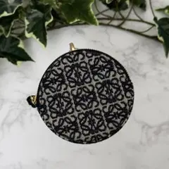 2026年最新】ロエベクッキーの人気アイテム - メルカリ