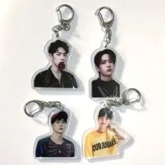 王一博&肖戦 キーホルダー 4つセット - メルカリ