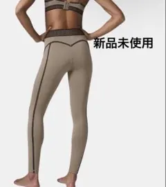 2026年最新】alo yoga レギンスの人気アイテム - メルカリ