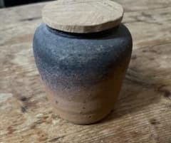 市川孝 白瓷 蓋付き保存容器 大 2点セット(1点は蓋なしの状態)