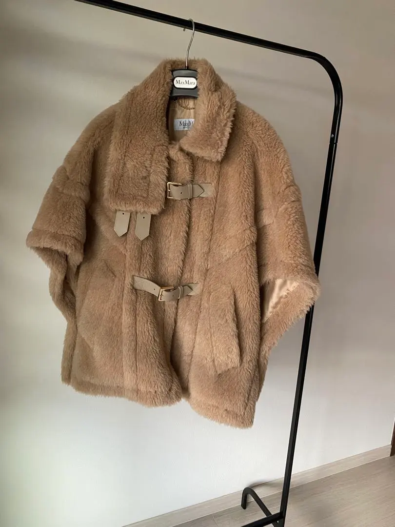 2026年最新】Max Mara カラー：ベージュ系 ポンチョ・ケープコートの