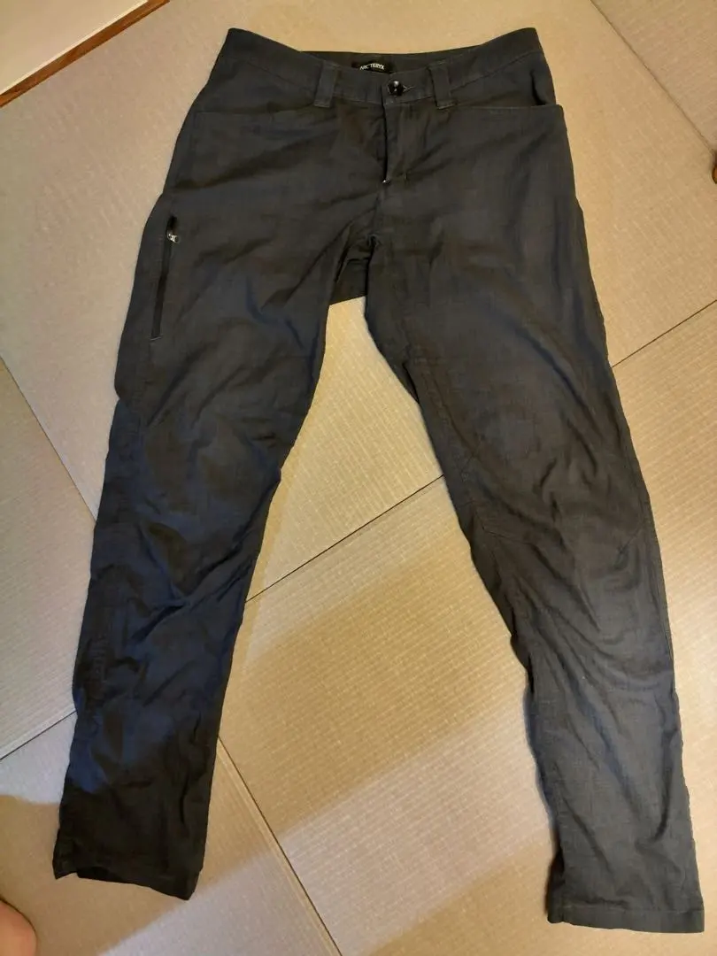 2026年最新】ARC'TERYX チノパンの人気アイテム - メルカリ