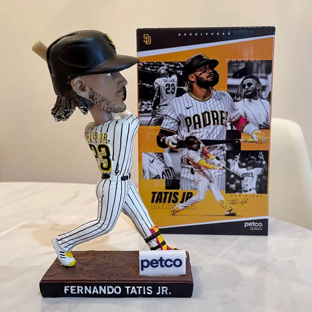 2026年最新】マニーマチャド ボブルヘッドの人気アイテム - メルカリ