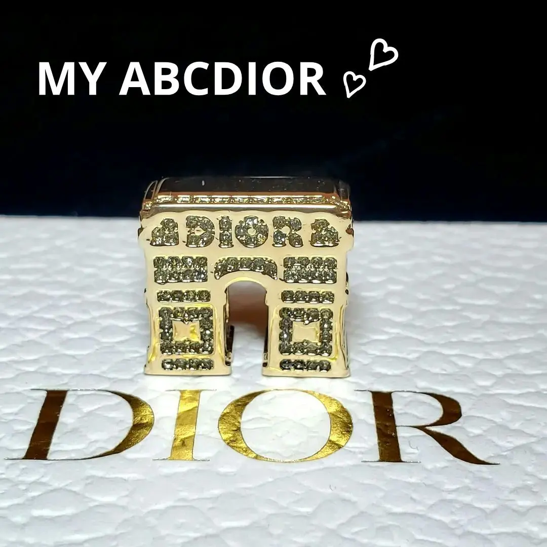 2026年最新】レディディオール バッジの人気アイテム - メルカリ