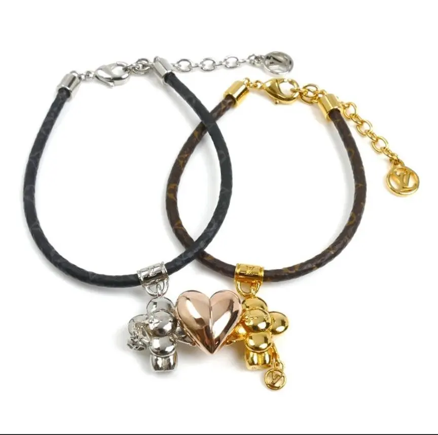 2026年最新】ヴィヴィエンヌ ブレスレットの人気アイテム - メルカリ