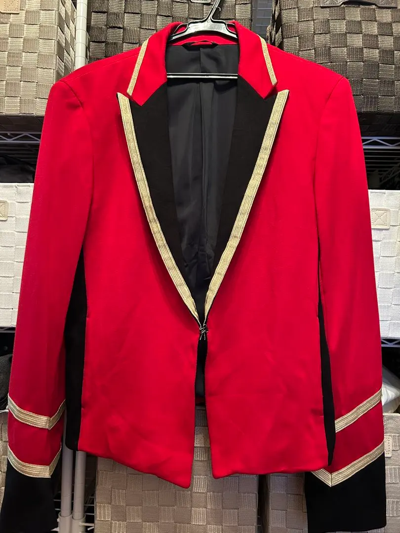 m24753485534_1.jpg?1764933427