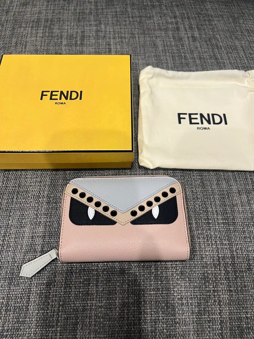 2026年最新】fendi モンスター コインケースの人気アイテム - メルカリ
