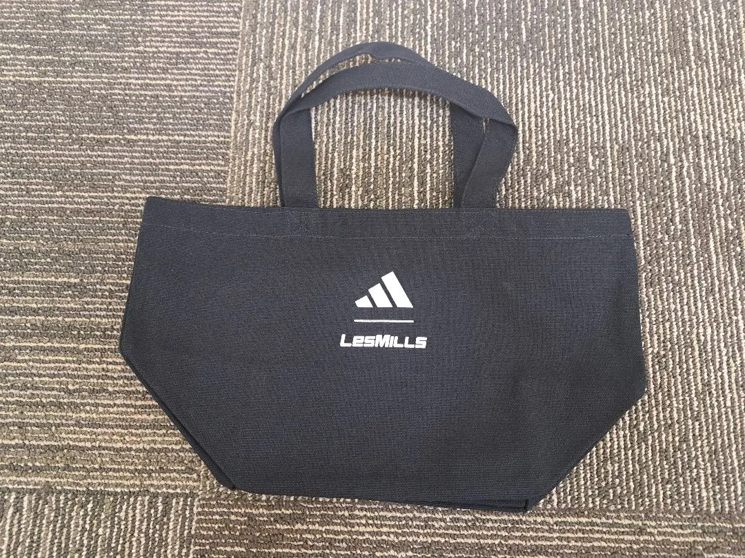 2026年最新】レスミルズ トートバッグの人気アイテム - メルカリ