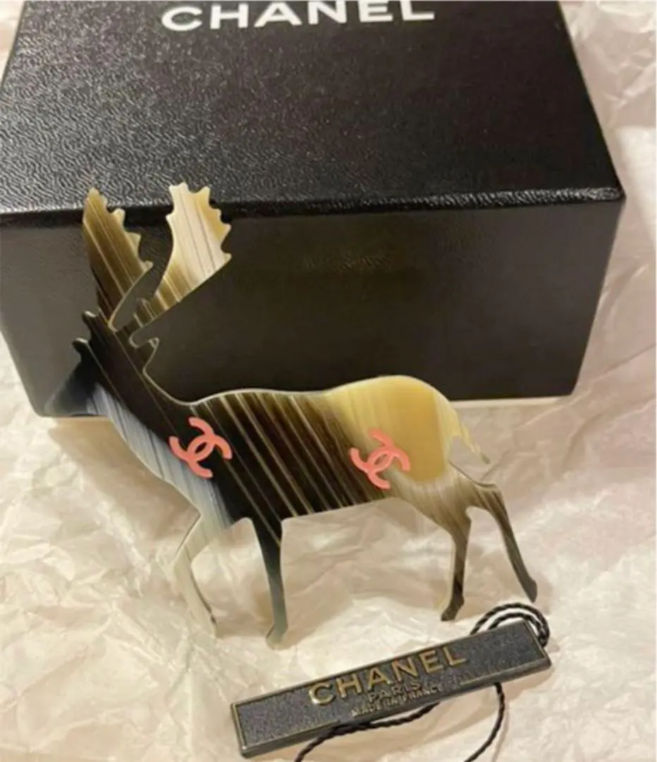 2026年最新】シャネル トナカイ ブローチの人気アイテム - メルカリ