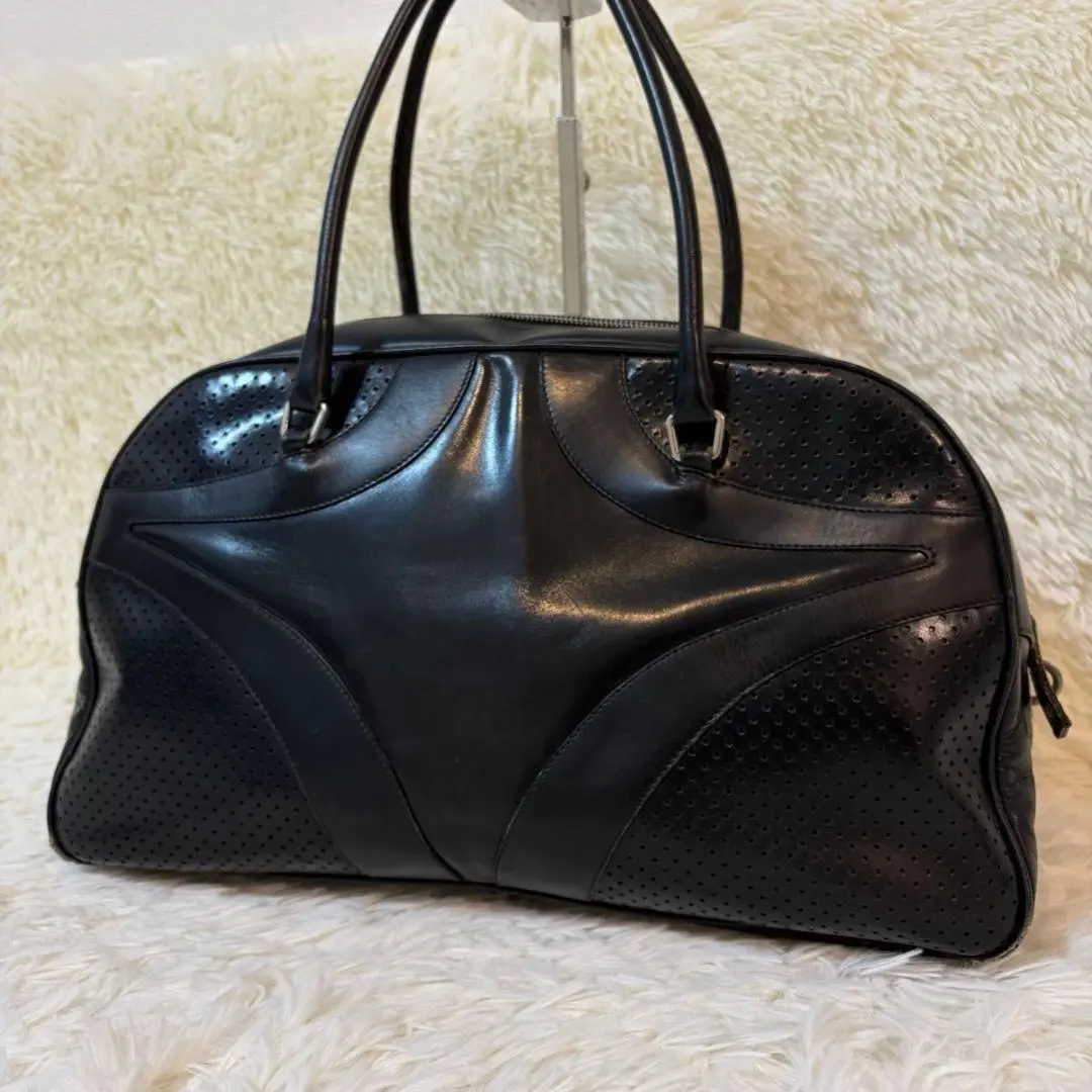 PRADA パンチング ボーリング バッグ チャーム 南京錠 大容量 多機能