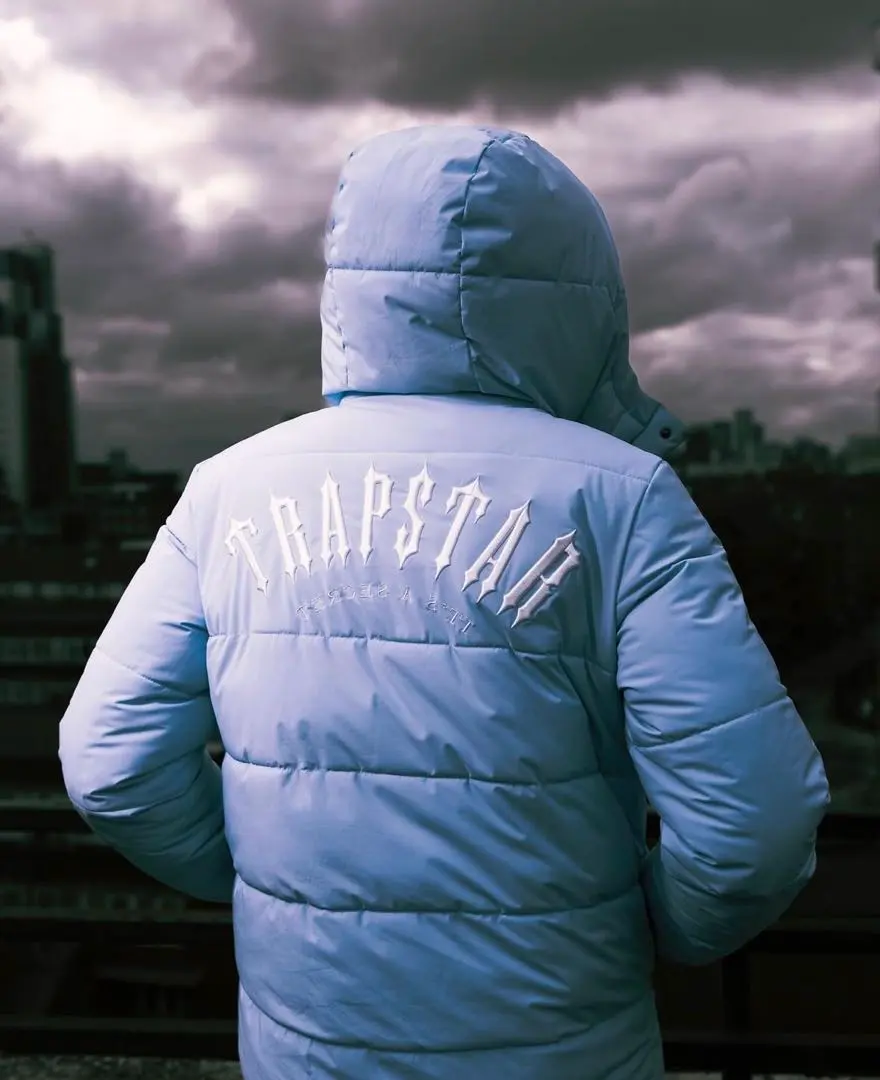 2026年最新】trapstar ダウン ブルーの人気アイテム - メルカリ