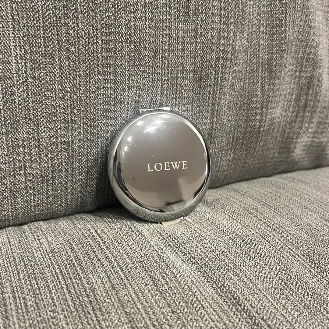 2026年最新】LOEWE ミラー・手鏡の人気アイテム - メルカリ