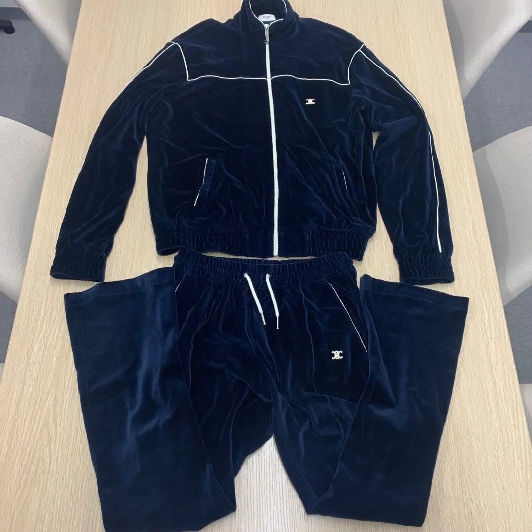 2026年最新】celine ジャージ セットアップの人気アイテム - メルカリ