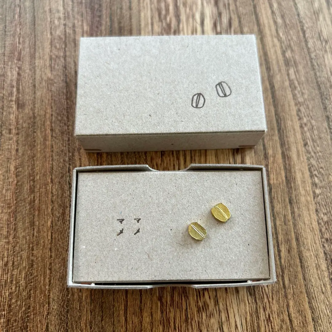 きたのまりこ「スズナズナ」シルバーブローチ