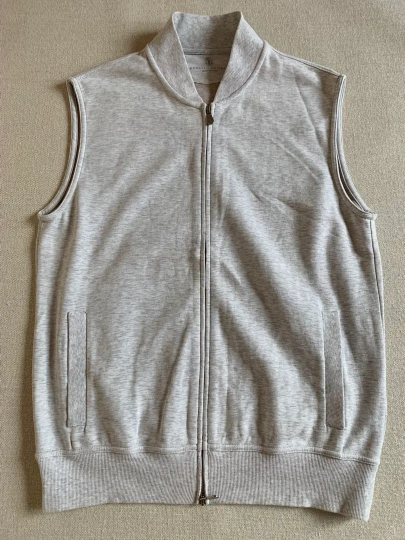 2026年最新】BRUNELLO CUCINELLI ベストの人気アイテム - メルカリ