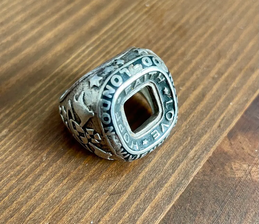 2026年最新】ヴィヴィアン カレッジリングの人気アイテム - メルカリ