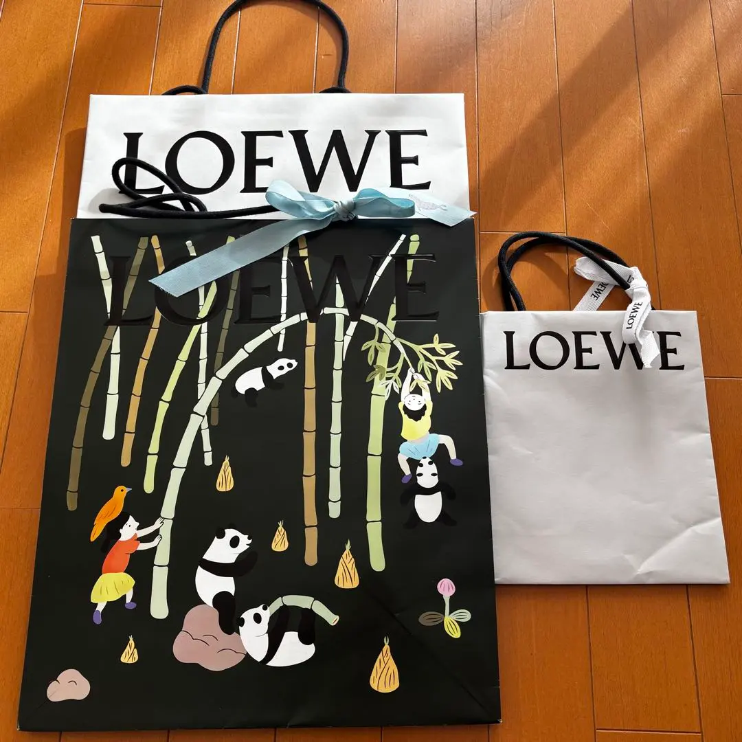 2026年最新】ロエベパンダの人気アイテム - メルカリ