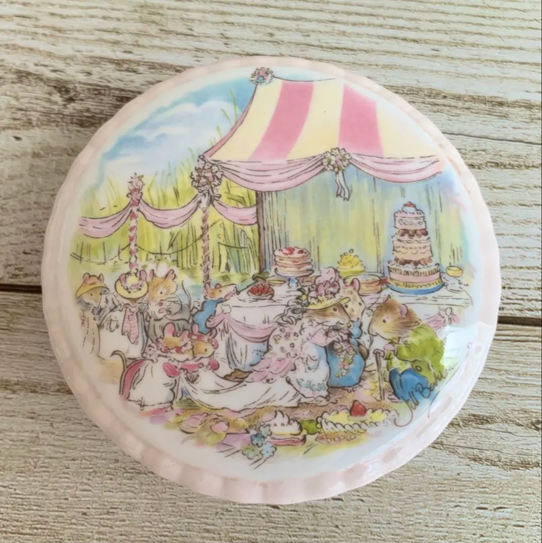 2026年最新】ブランブリーヘッジ フィギュリンの人気アイテム - メルカリ