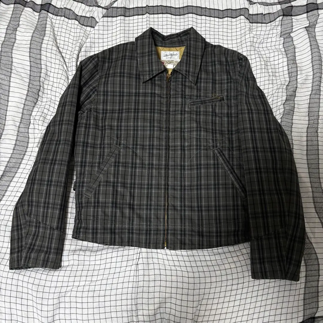 2026年最新】Blurred clothingの人気アイテム - メルカリ