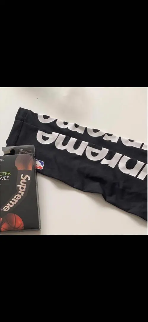 2026年最新】supremeアームカバーの人気アイテム - メルカリ