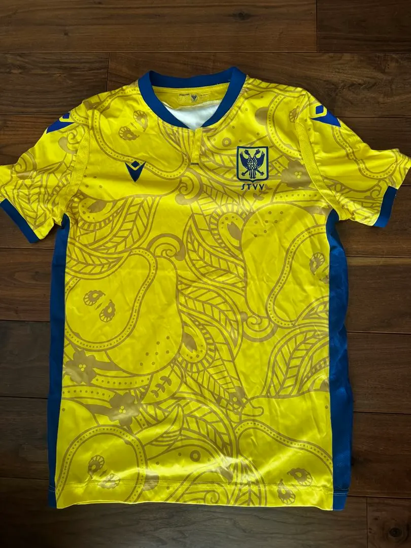 2026年最新】シントトロイデン ユニフォームの人気アイテム - メルカリ