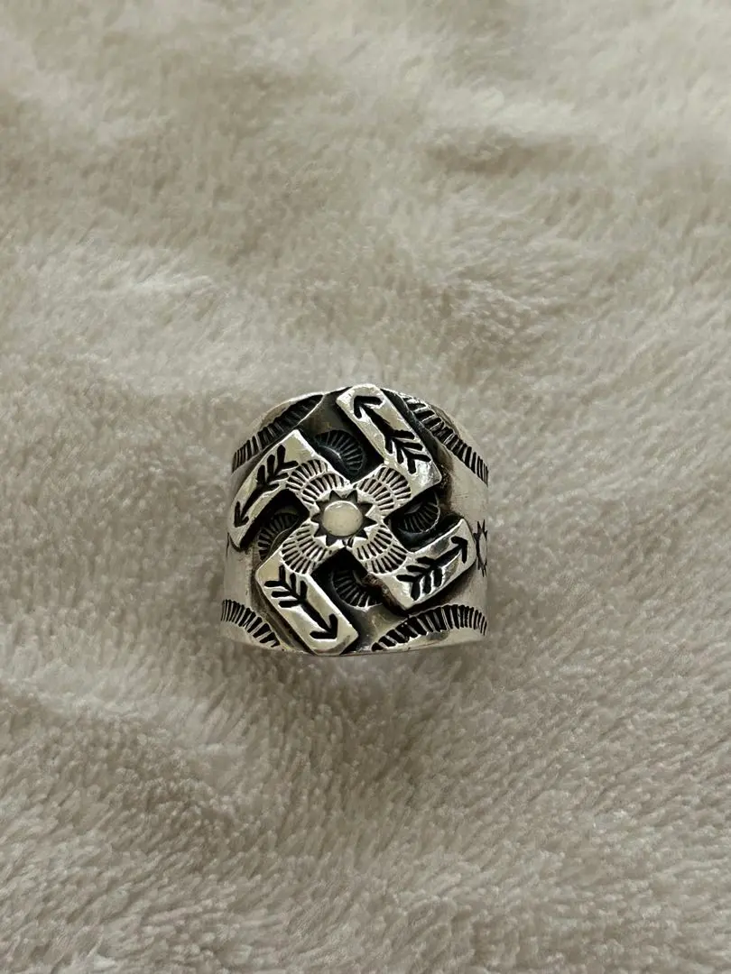 2026年最新】スワスティカ リングの人気アイテム - メルカリ