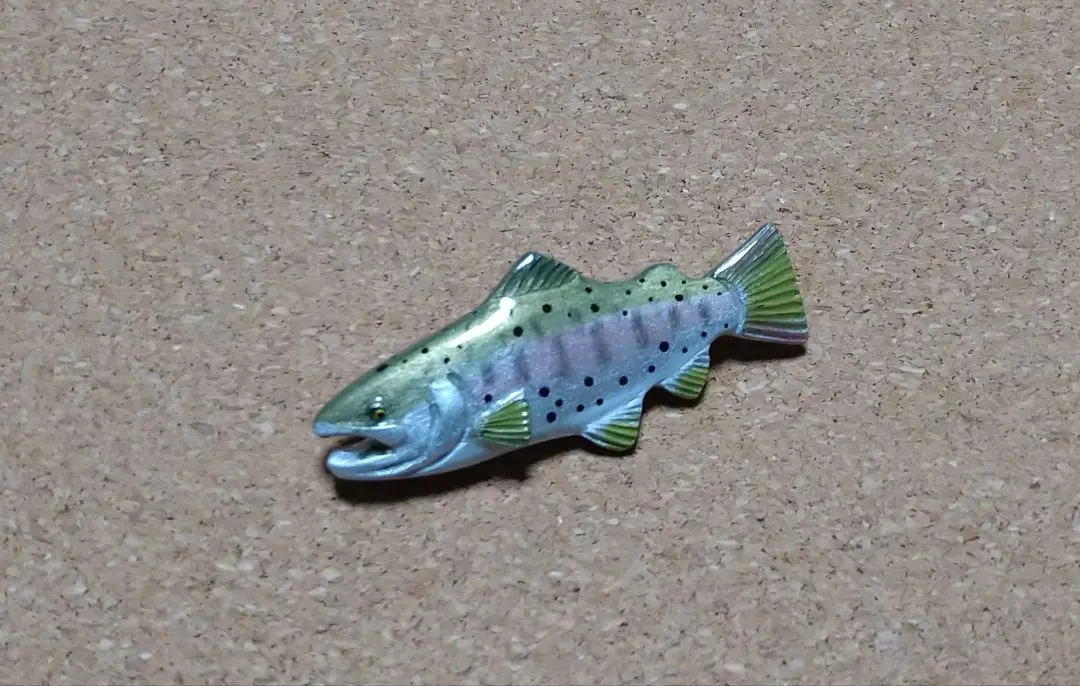 2026年最新】ヤマメブローチの人気アイテム - メルカリ