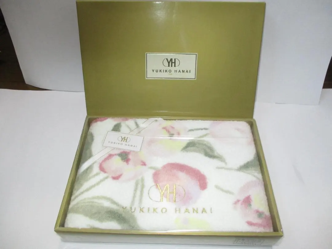 2026年最新】YUKIKO HANAI 毛布の人気アイテム - メルカリ