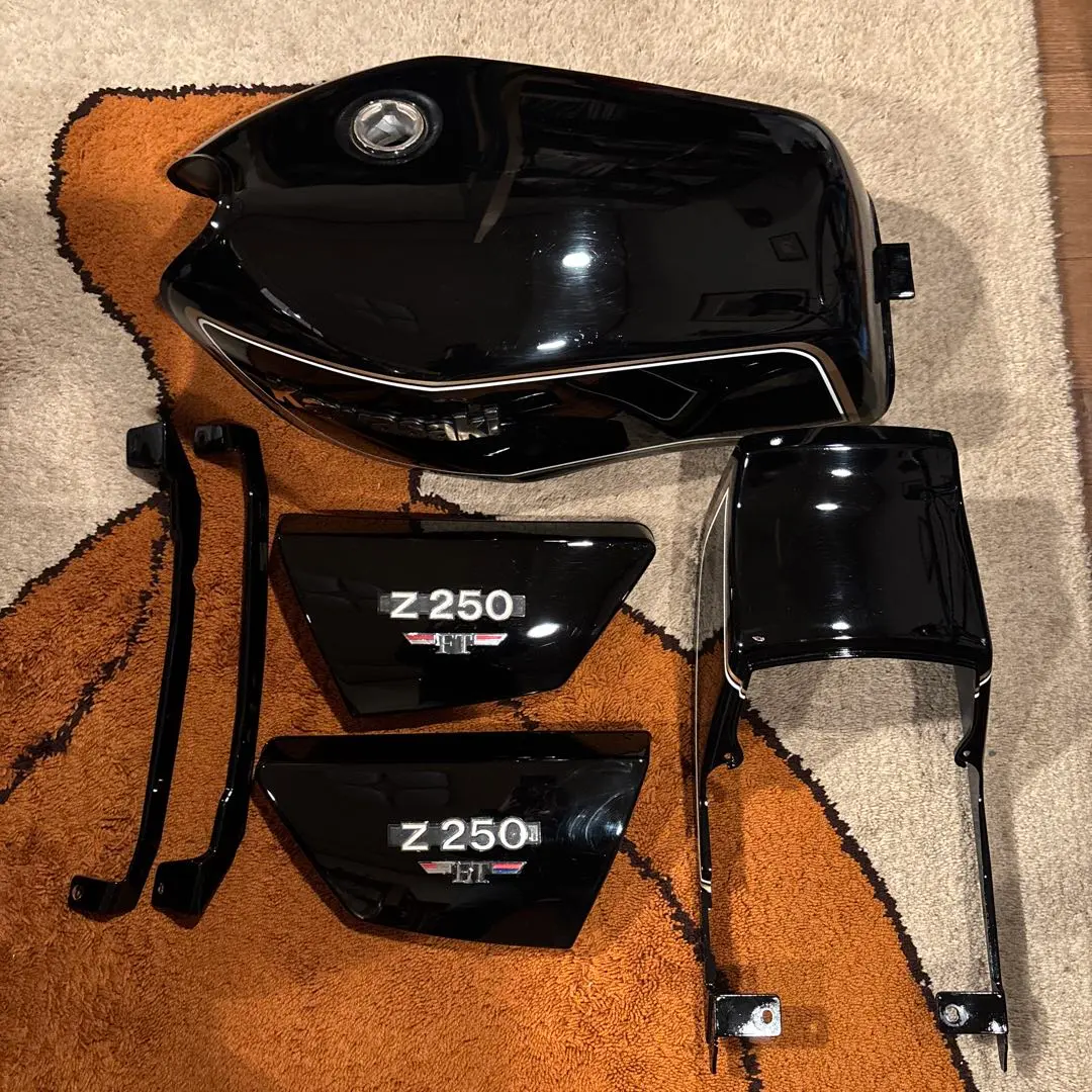 2026年最新】z250ft タンクの人気アイテム - メルカリ