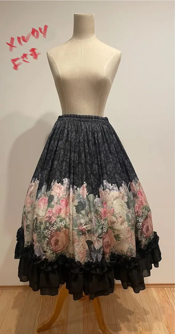 2026年最新】トリプルフォーチュン スカートの人気アイテム - メルカリ