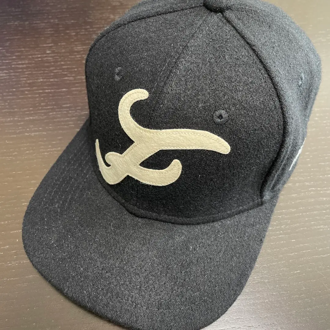 FAF fake ass flowers Beanie y2k Supreme