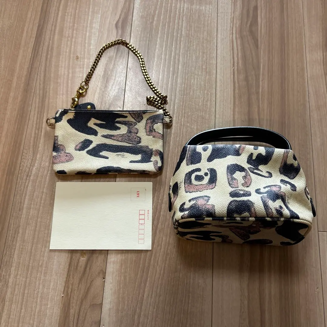 2026年最新】エミリオプッチ ミニポーチの人気アイテム - メルカリ