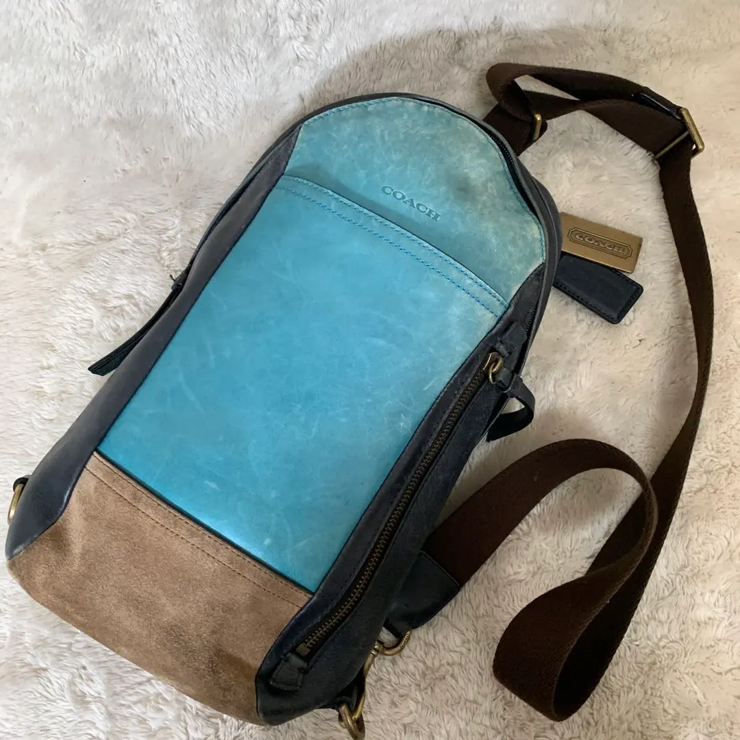 COACH ボディバッグ ライトブルー／ネイビー／ブラウン