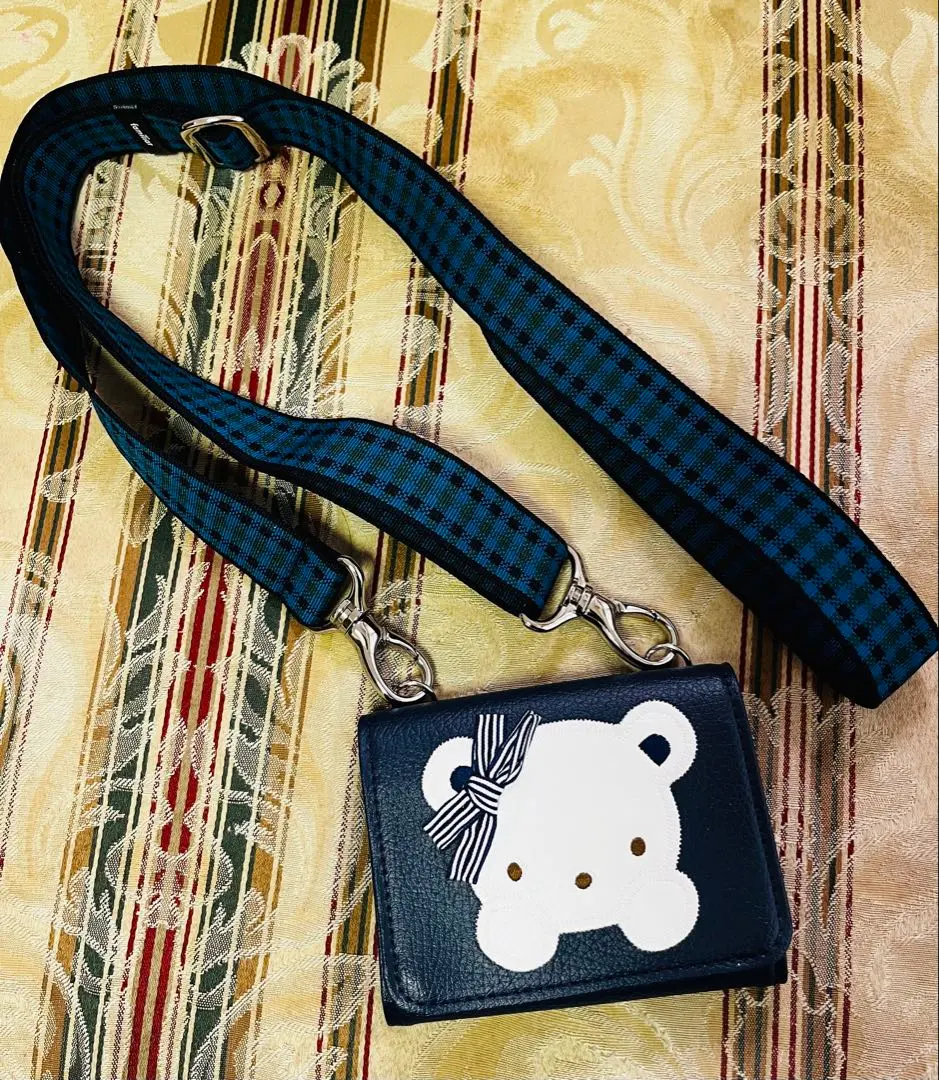 2026年最新】familiar 折り財布の人気アイテム - メルカリ