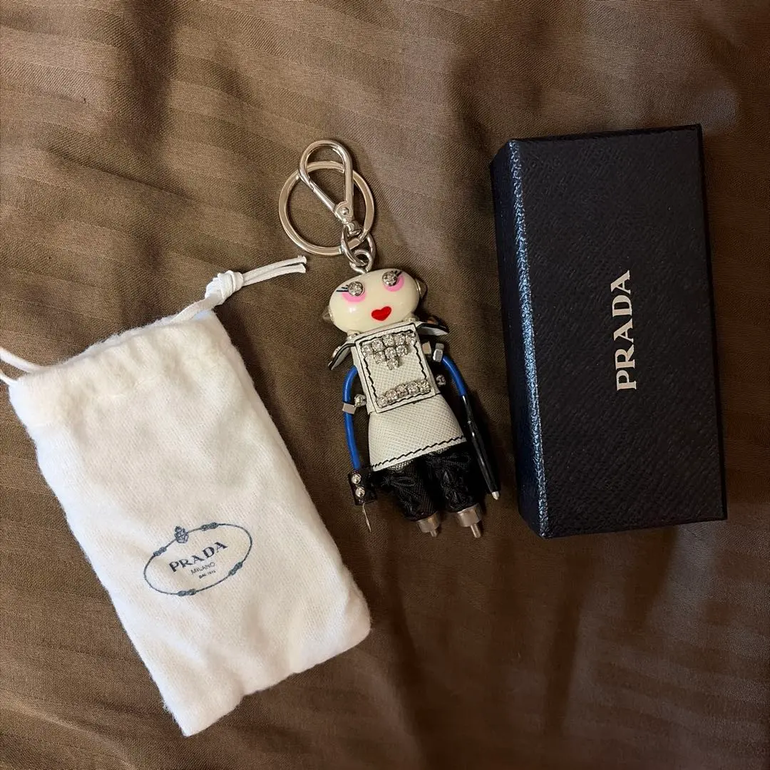 2026年最新】プラダ人形の人気アイテム - メルカリ